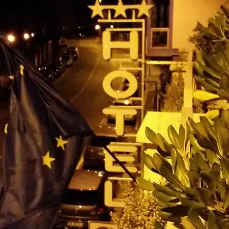 Hotel Hll Lungolago Lecco-como 3*