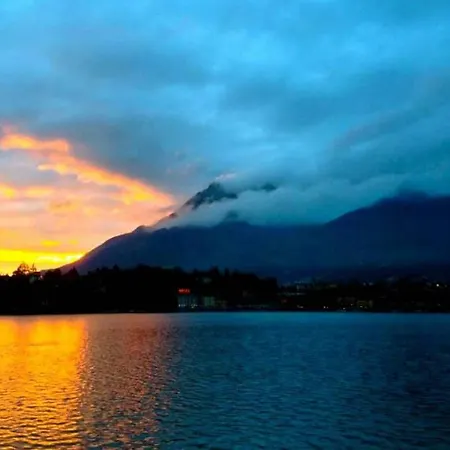 Hll Lungolago Lecco-como Lecco