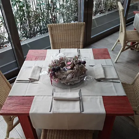 Hll Lungolago Lecco-como Hotel