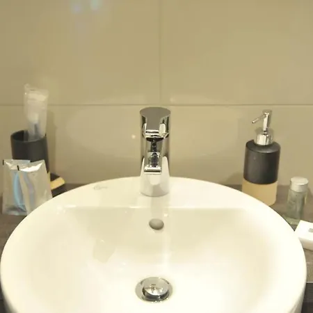 ホテル Hll Lungolago Lecco-como レッコ