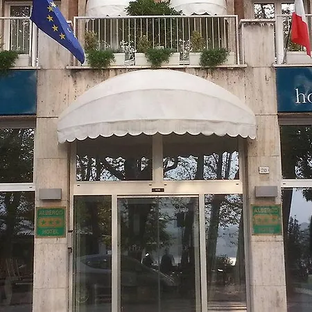 Hll Lungolago Lecco-como 3* 레코
