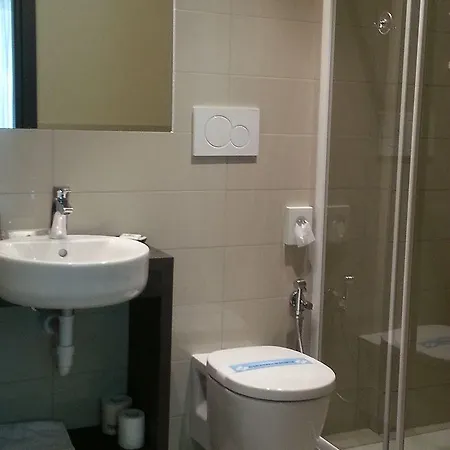 Hll Lungolago Lecco-como ホテル