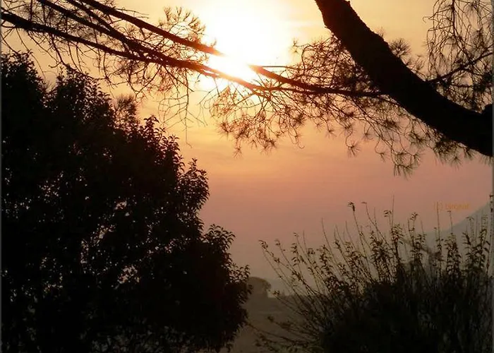 Hll Lungolago Lecco-como Otel