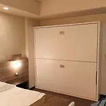 Hll Lungolago Lecco-como 3* 莱科